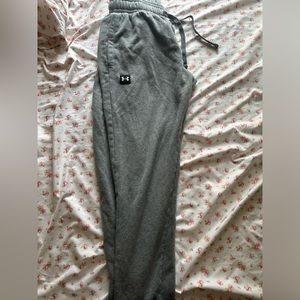 Men’s sweats size medium